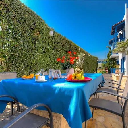Apartment 5mins- Beach - Shops -bbq -wood Oven -patio-6 Gazi