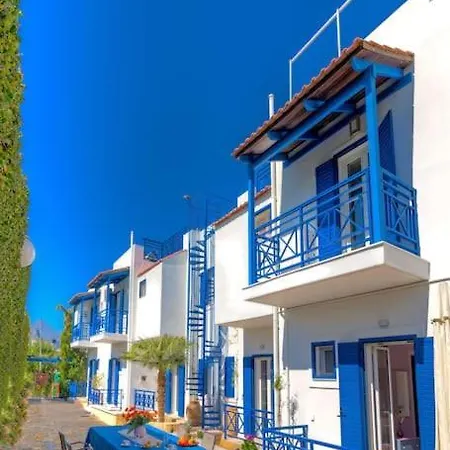 5mins- Beach - Shops -bbq -wood Oven -patio-6 Apartment *