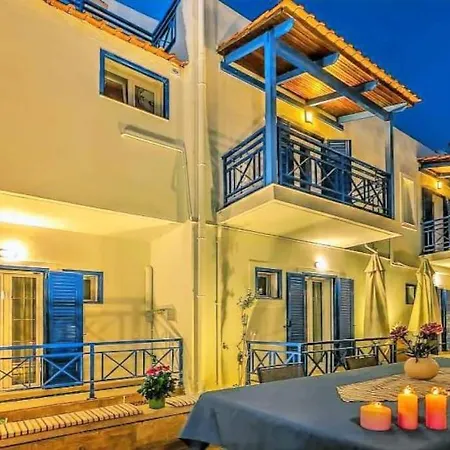 5mins- Beach - Shops -bbq -wood Oven -patio-6 Apartment *