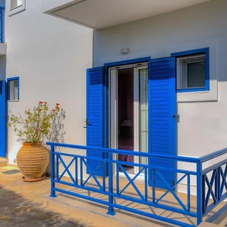 Apartment 5mins- Beach - Shops -bbq -wood Oven -patio-6 Gazi